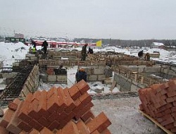 Завершаются работы по возведению фундамента 2-го дома ЖК "Александровский парк"